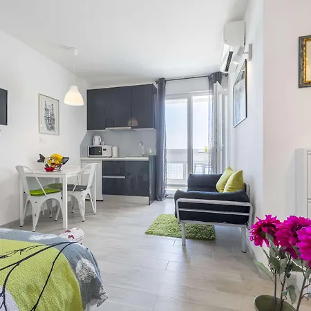 Апартаменты Fm *